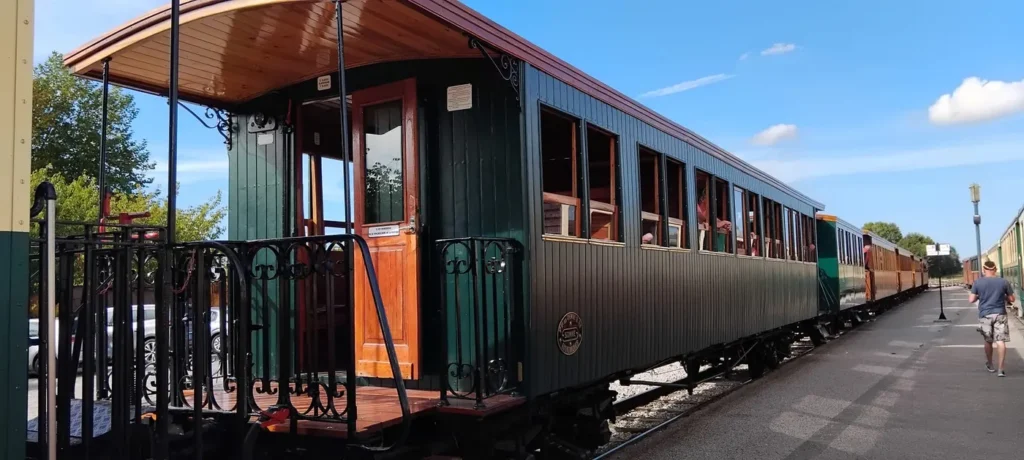 Train touristique de la Baie de Somme en gare